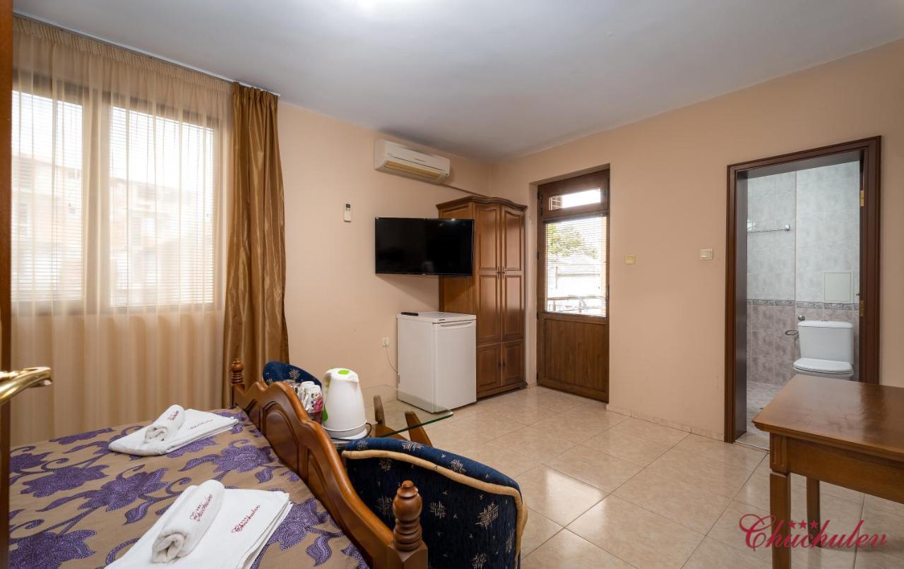 Hotel Chuchulev Sozopol Bagian luar foto