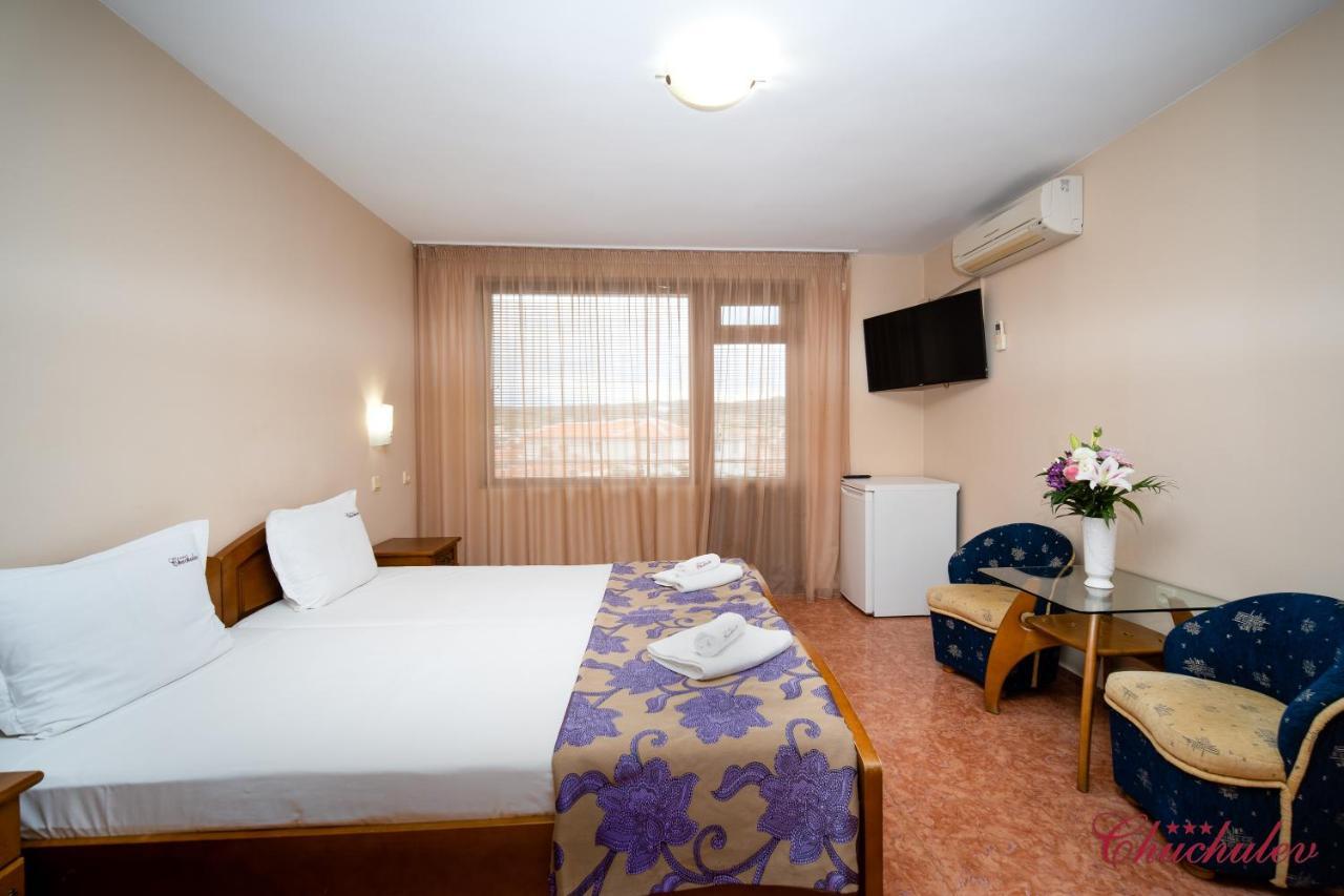 Hotel Chuchulev Sozopol Bagian luar foto
