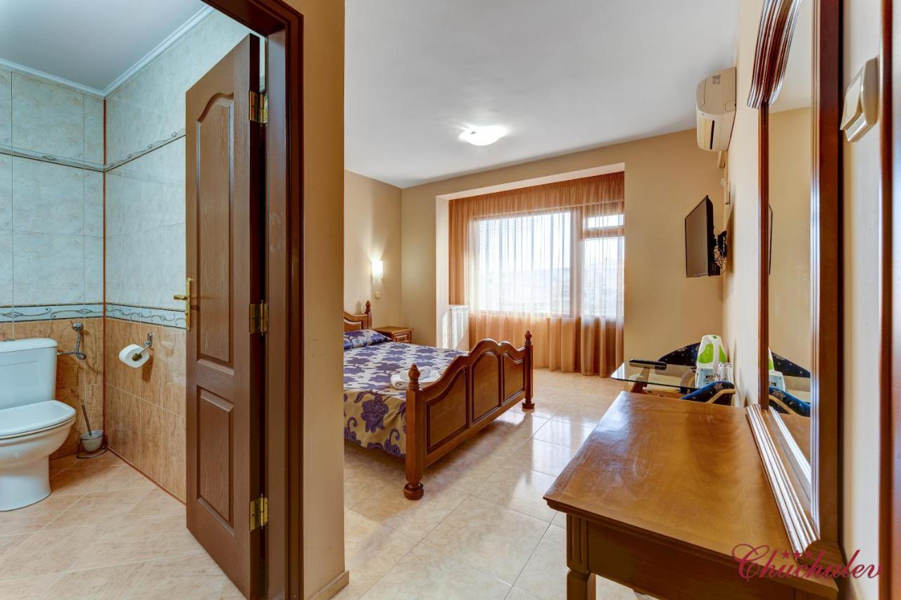 Hotel Chuchulev Sozopol Bagian luar foto