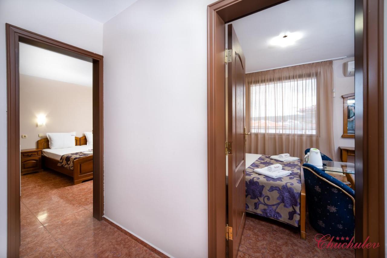 Hotel Chuchulev Sozopol Bagian luar foto