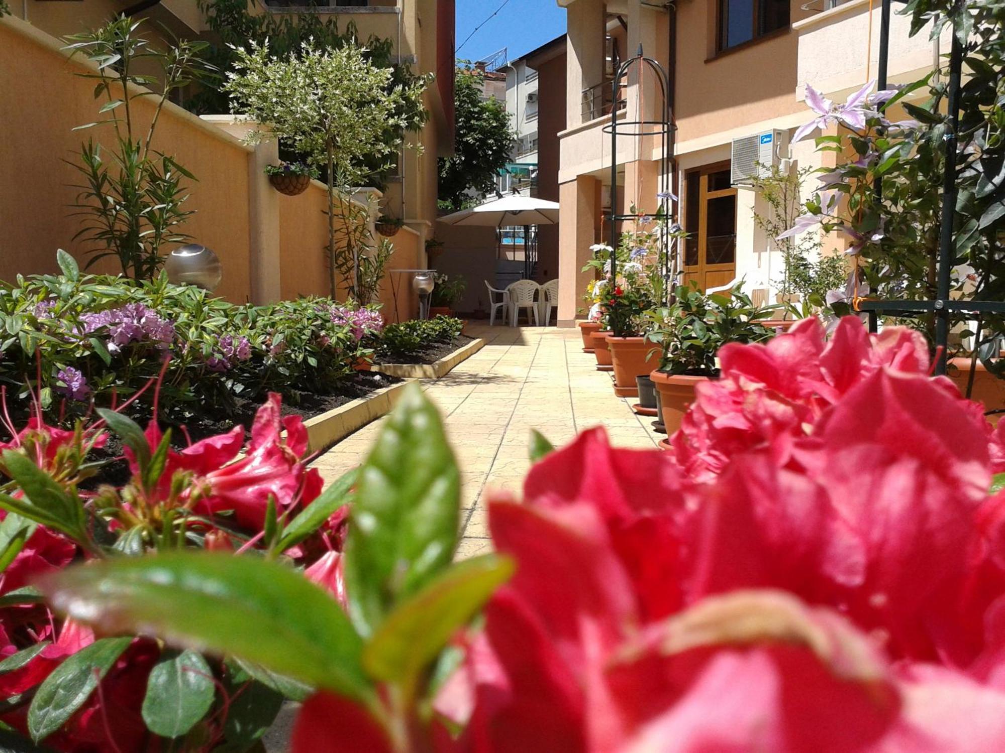 Hotel Chuchulev Sozopol Bagian luar foto